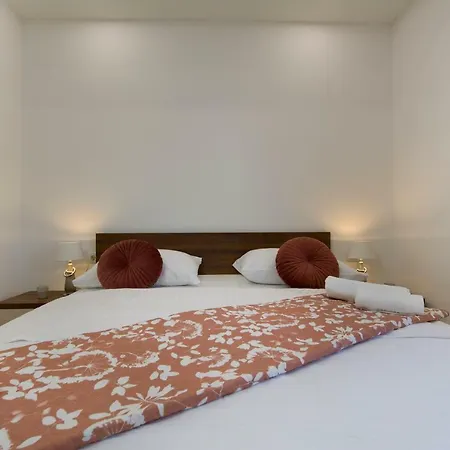 Lägenhetshotell Felix Promajna