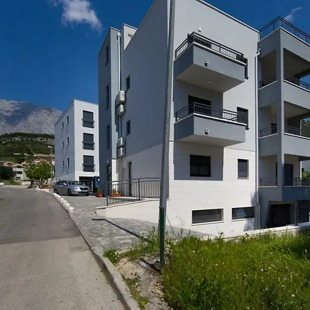 Lägenhetshotell Felix Promajna