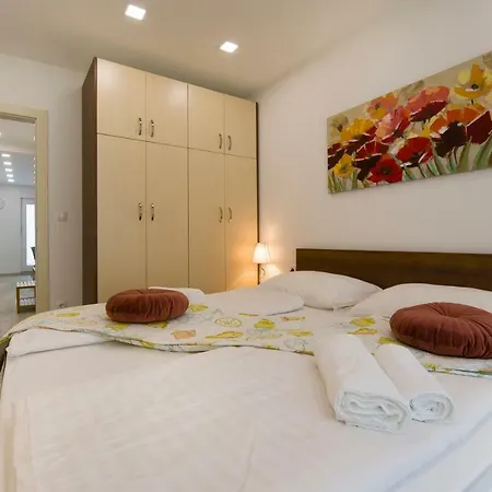 Lägenhetshotell Felix Promajna