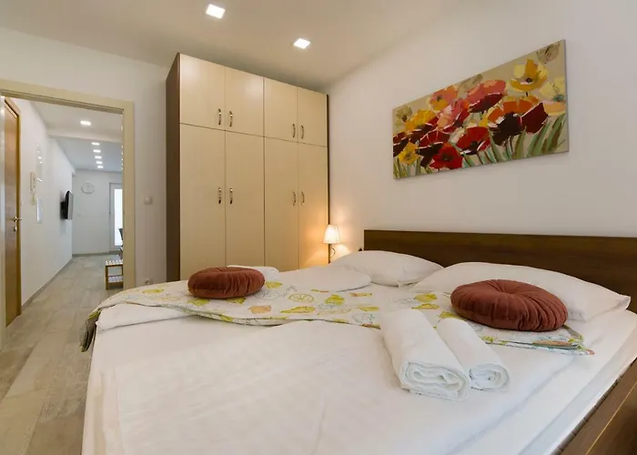 Aparthotel Felix Promajna