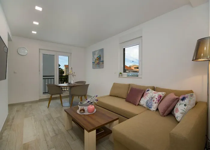 Aparthotel Felix Promajna