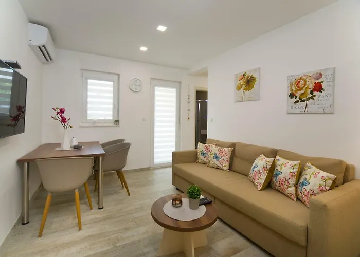 Aparthotel Felix Promajna